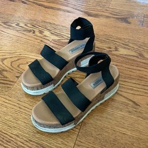 Steve Madden Black Platform Sandals